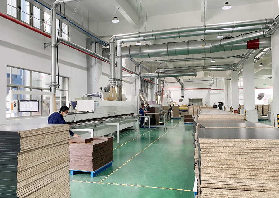 優尼科斯居家辦公用品需求量增大，訂單暴增